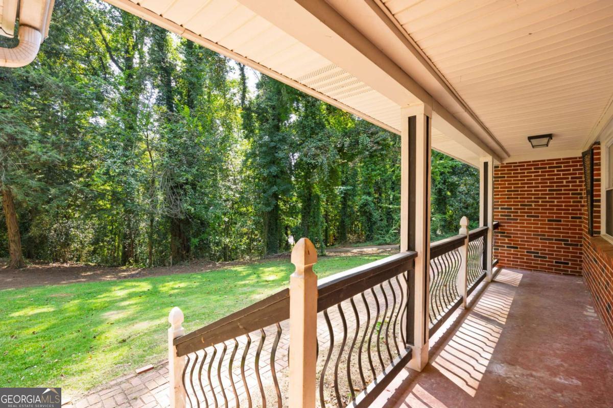 250 Memorial Drive Property Photo 4