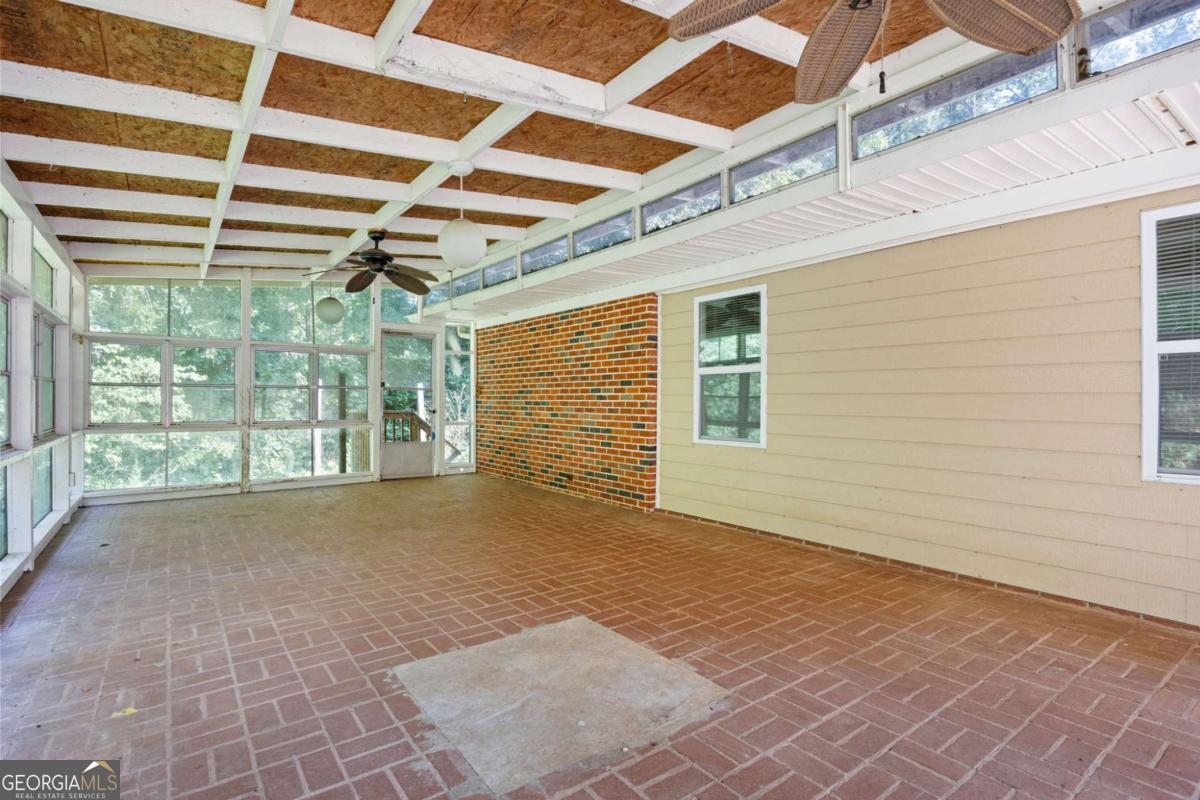 250 Memorial Drive Property Photo 27