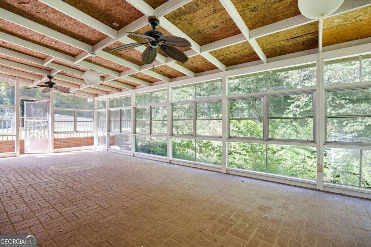 250 Memorial Drive Property Photo 28