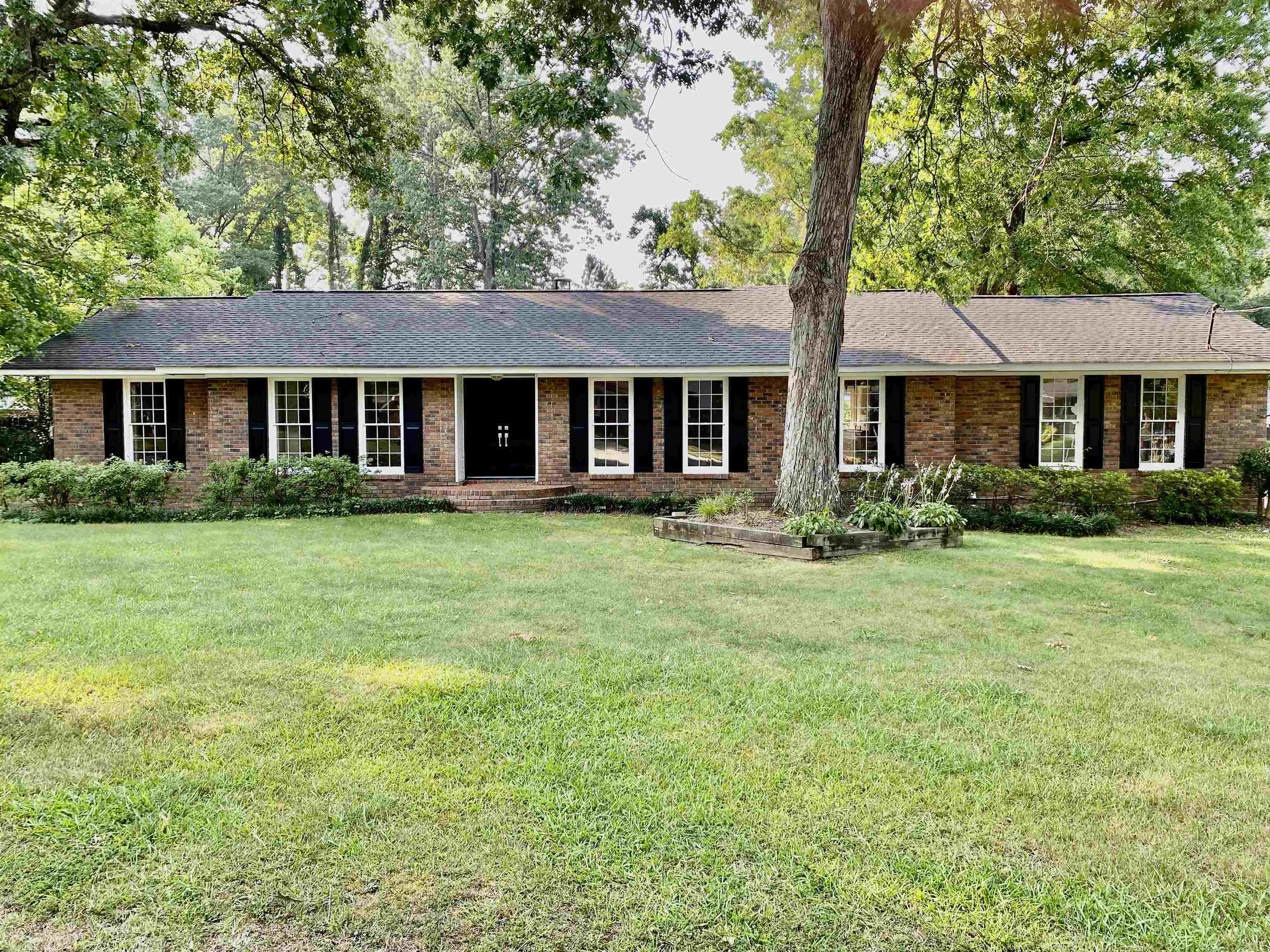 16 Jefferson Drive Sw Property Photo 1