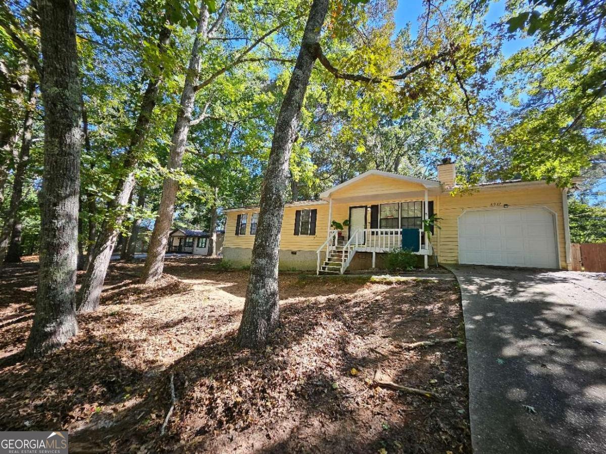 8947 Tweeddale Drive Property Photo 1