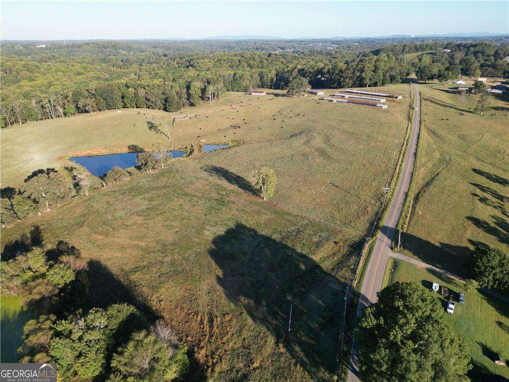 4592 Waters Road Property Photo 2