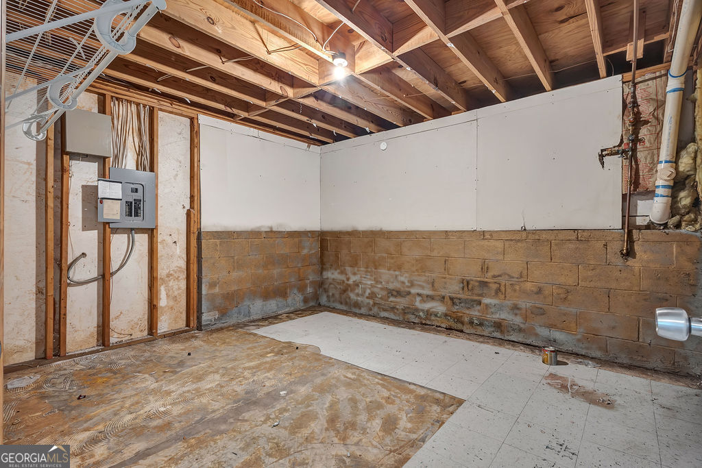 3189 Glen Hollow Drive Property Photo 12