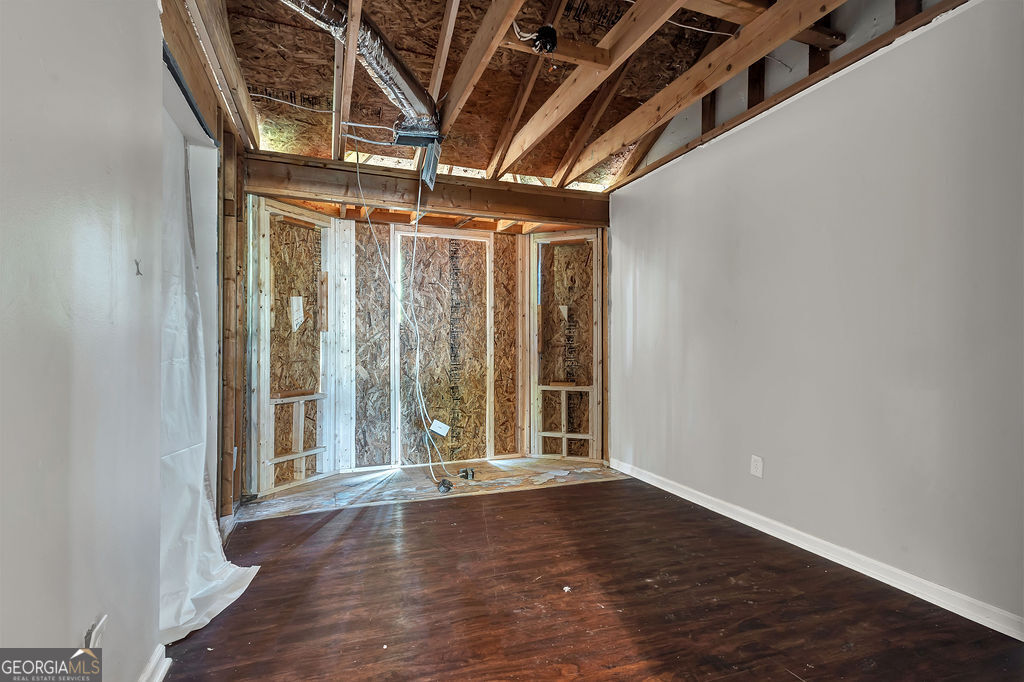 3189 Glen Hollow Drive Property Photo 35