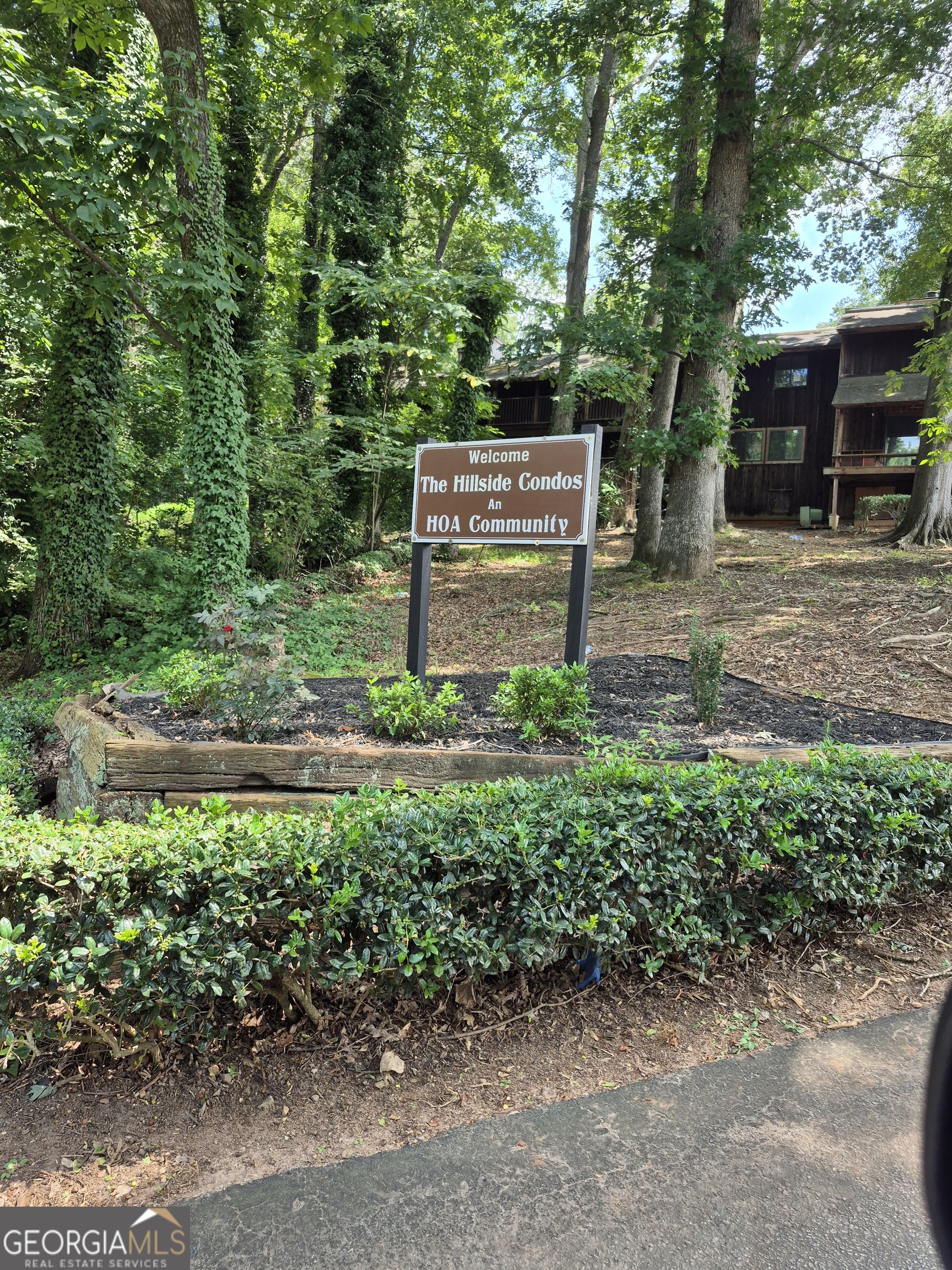7 Quail Run Property Photo 1