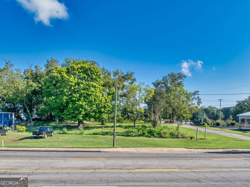 593 Shallowford Road Nw Property Photo 4