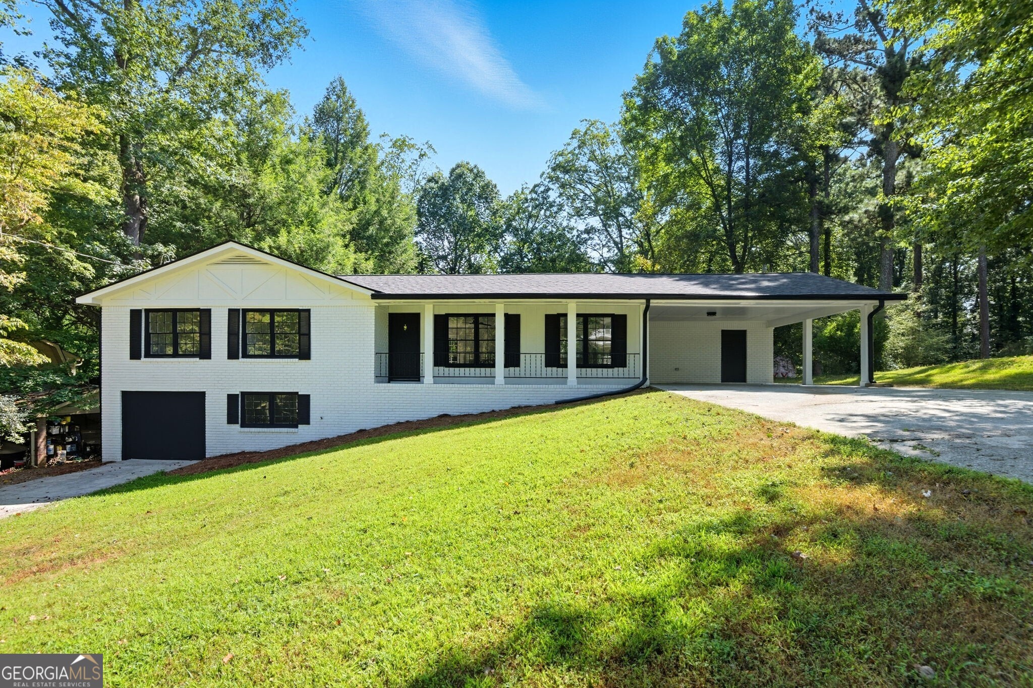 120 Nw Westwood Drive Property Photo 1