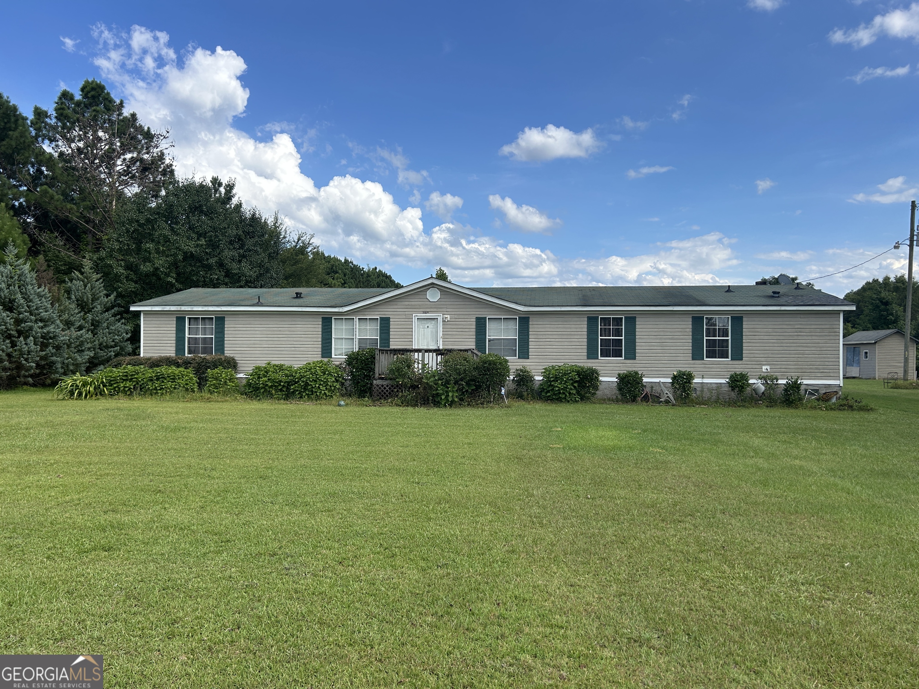 1105 River Road Property Photo 1