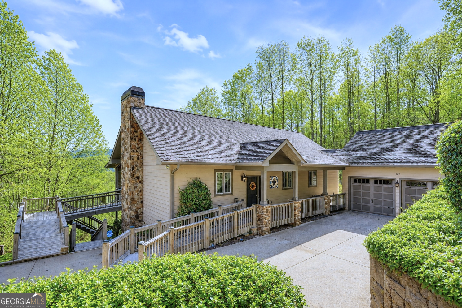 197 Eagles View Road Property Photo 1