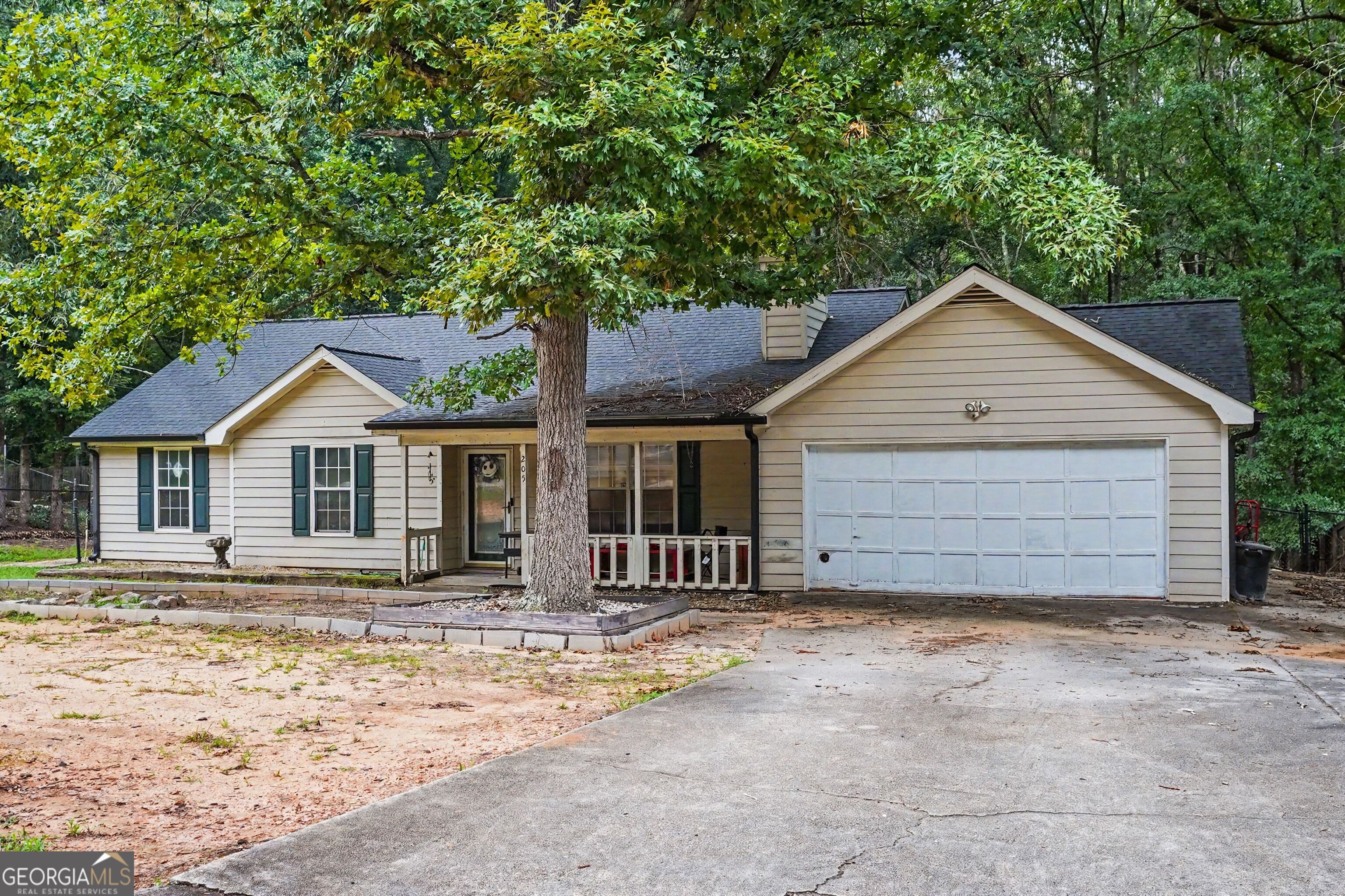 205 Woodcrest Drive Property Photo 1