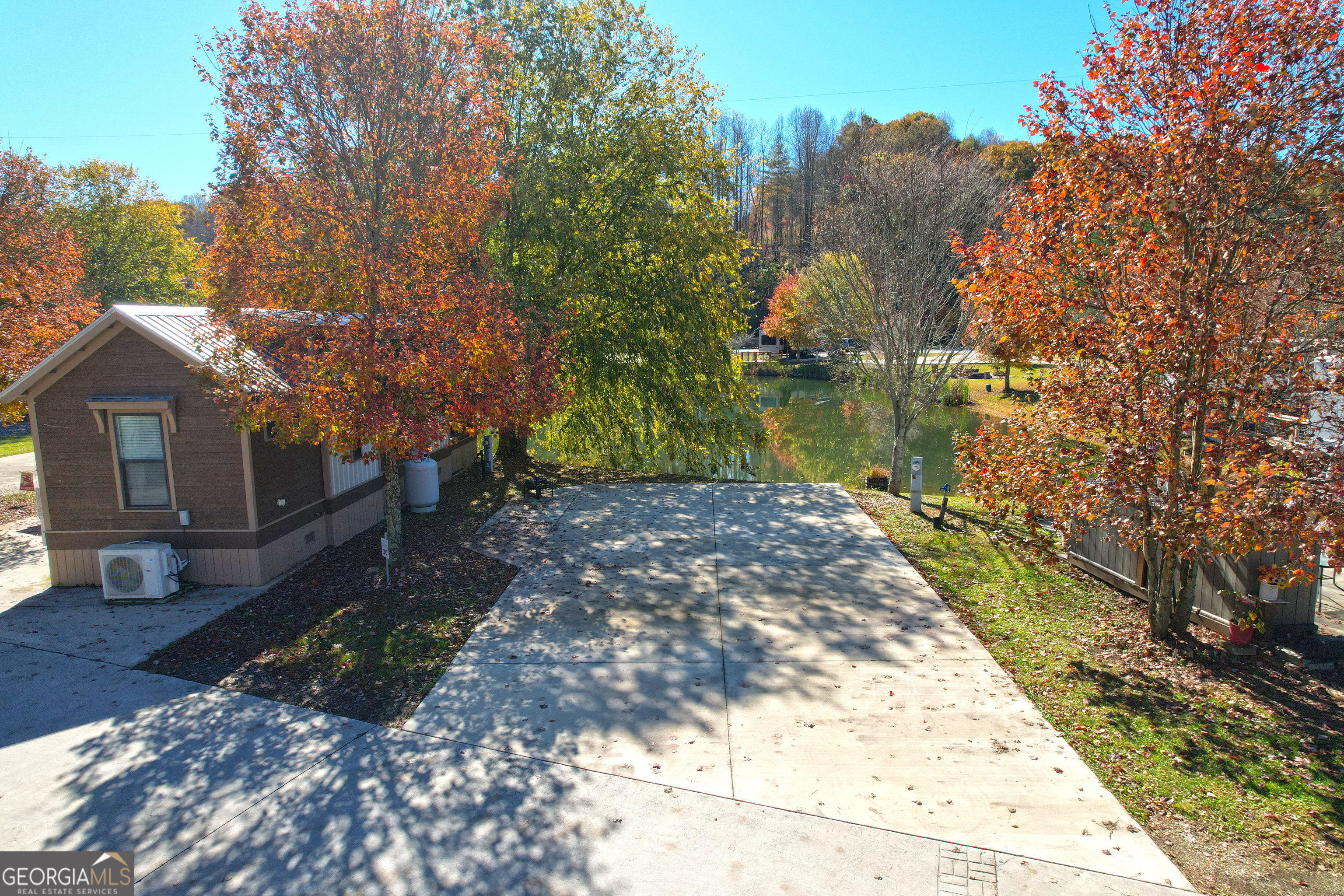 20 Mountain Meadows Circle Property Photo 1