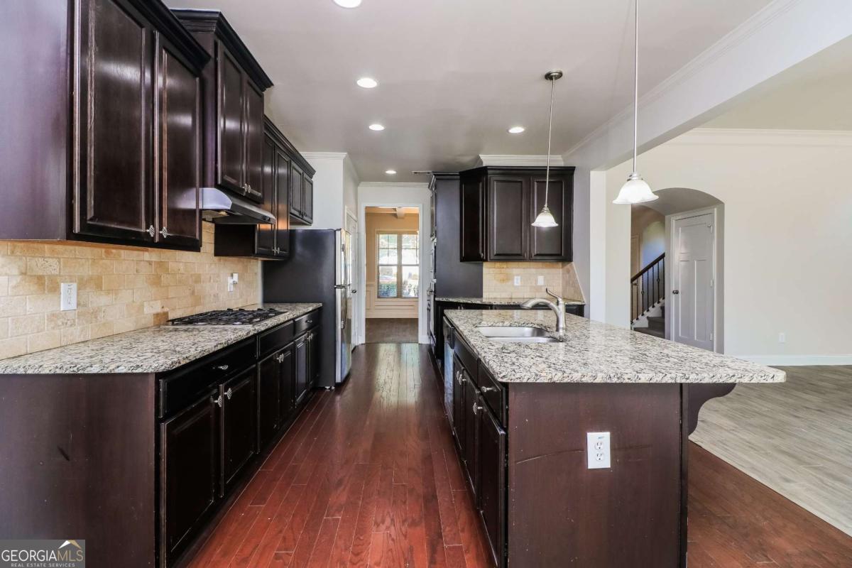 2206 Spring Stone Court Property Photo 6