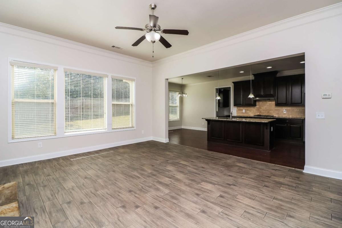 2206 Spring Stone Court Property Photo 8