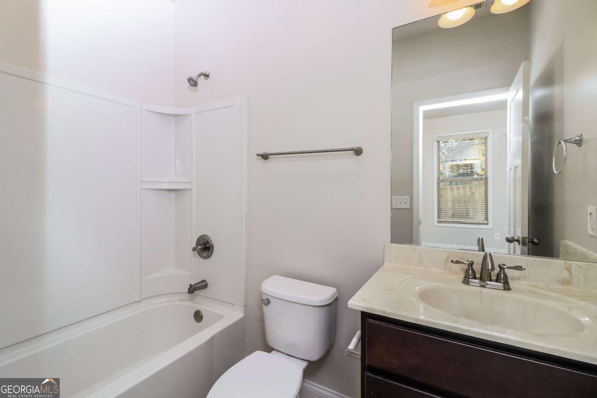 2206 Spring Stone Court Property Photo 19