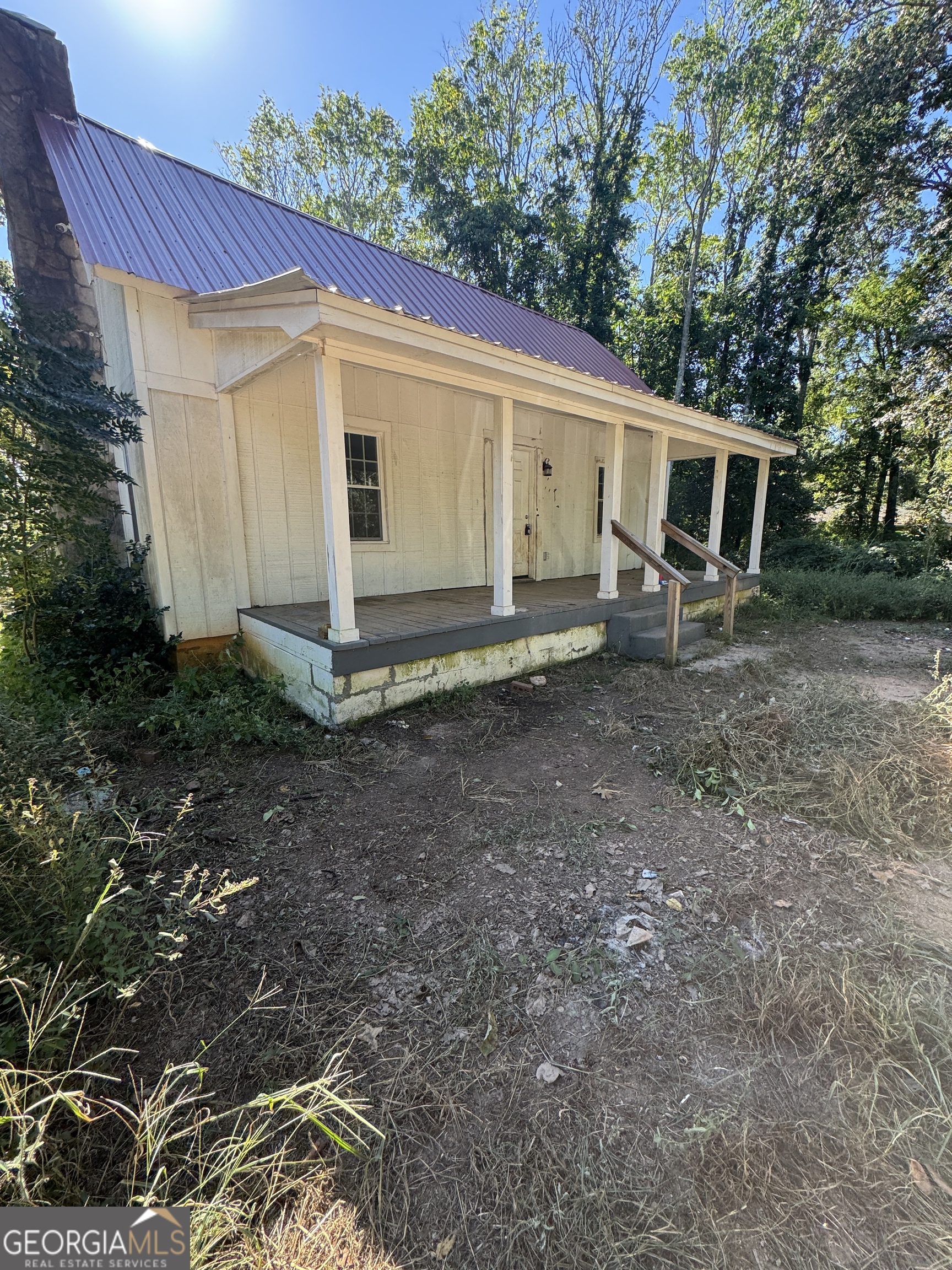 711 Highway 162 Property Photo 1