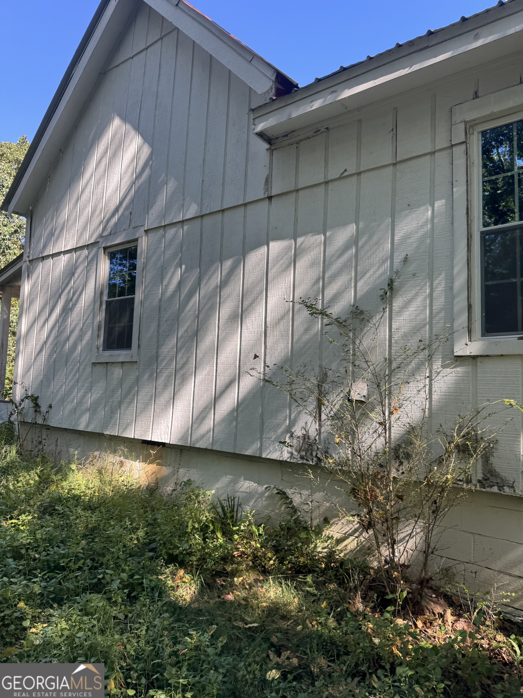 711 Highway 162 Property Photo 6