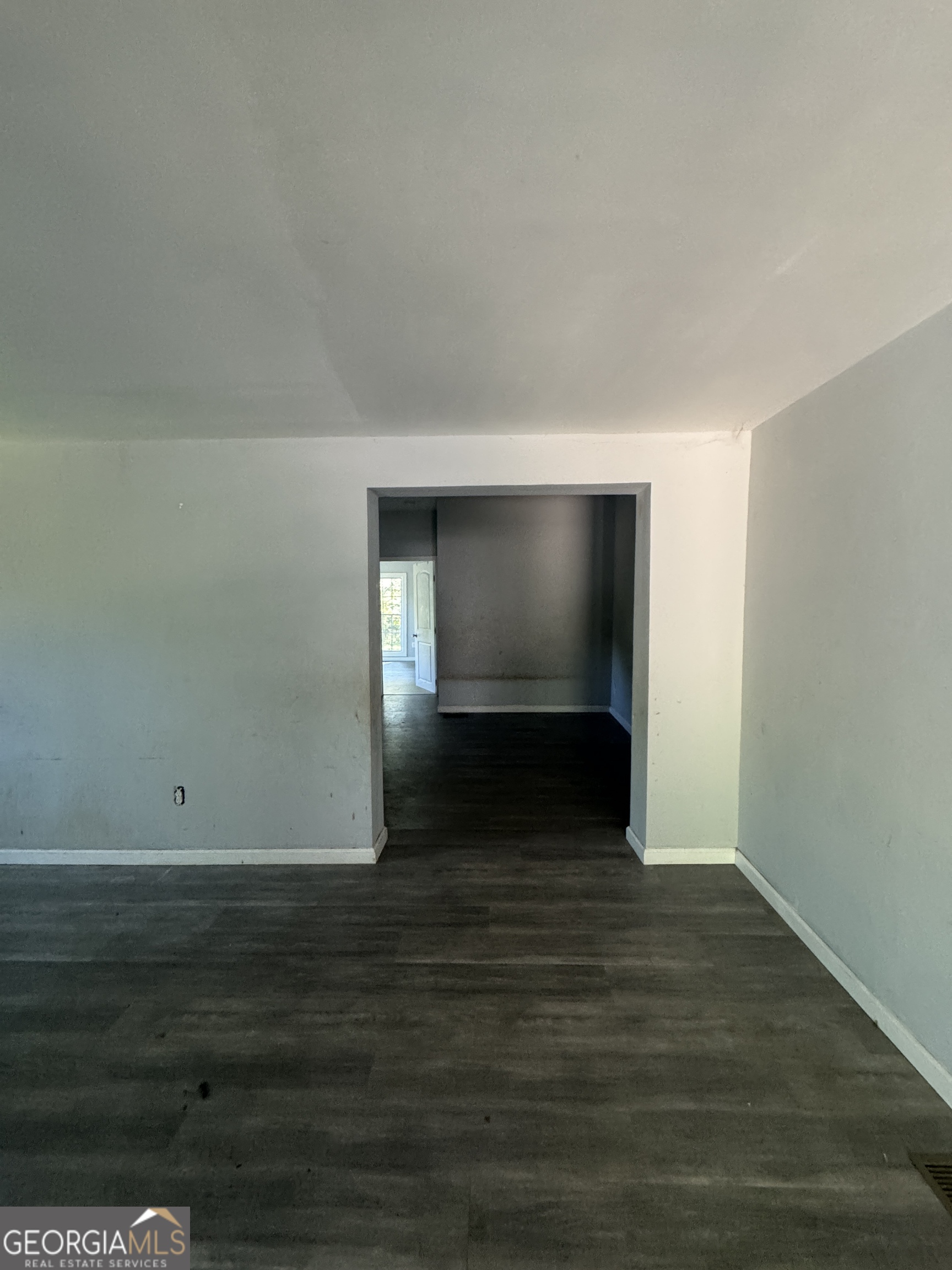 711 Highway 162 Property Photo 9