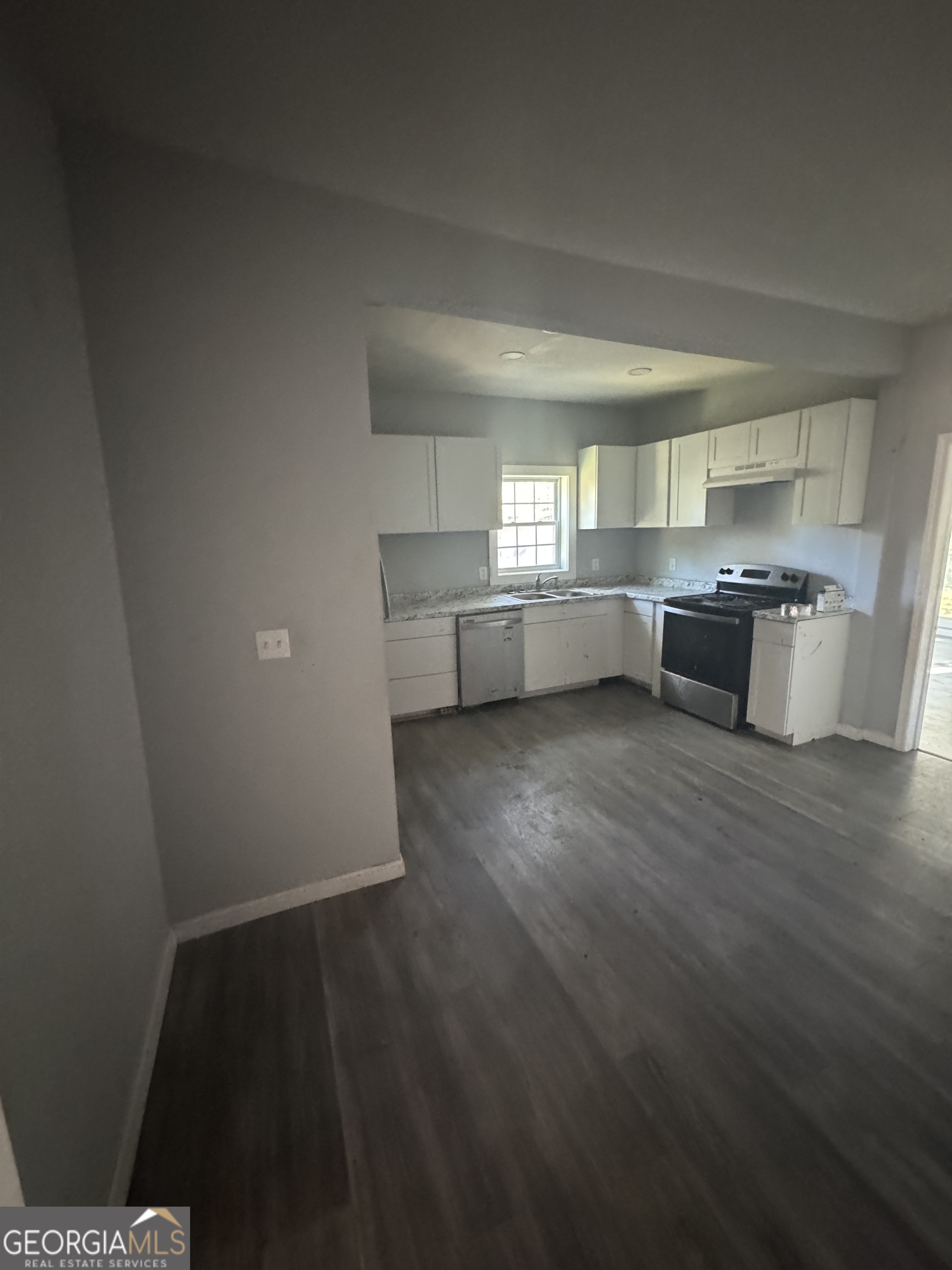 711 Highway 162 Property Photo 13