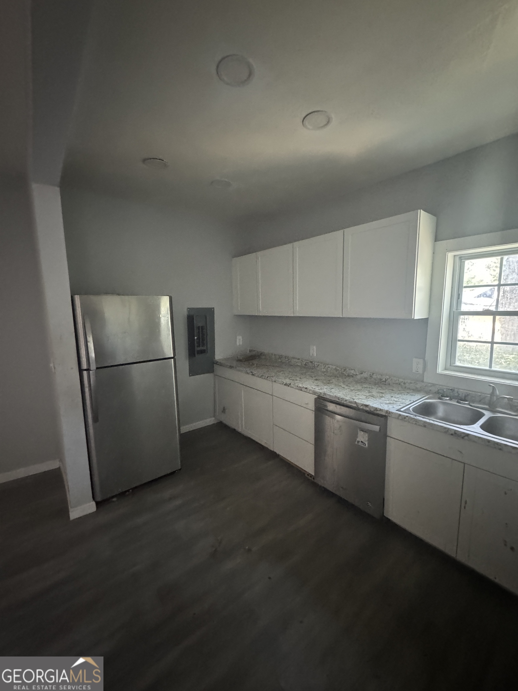 711 Highway 162 Property Photo 14