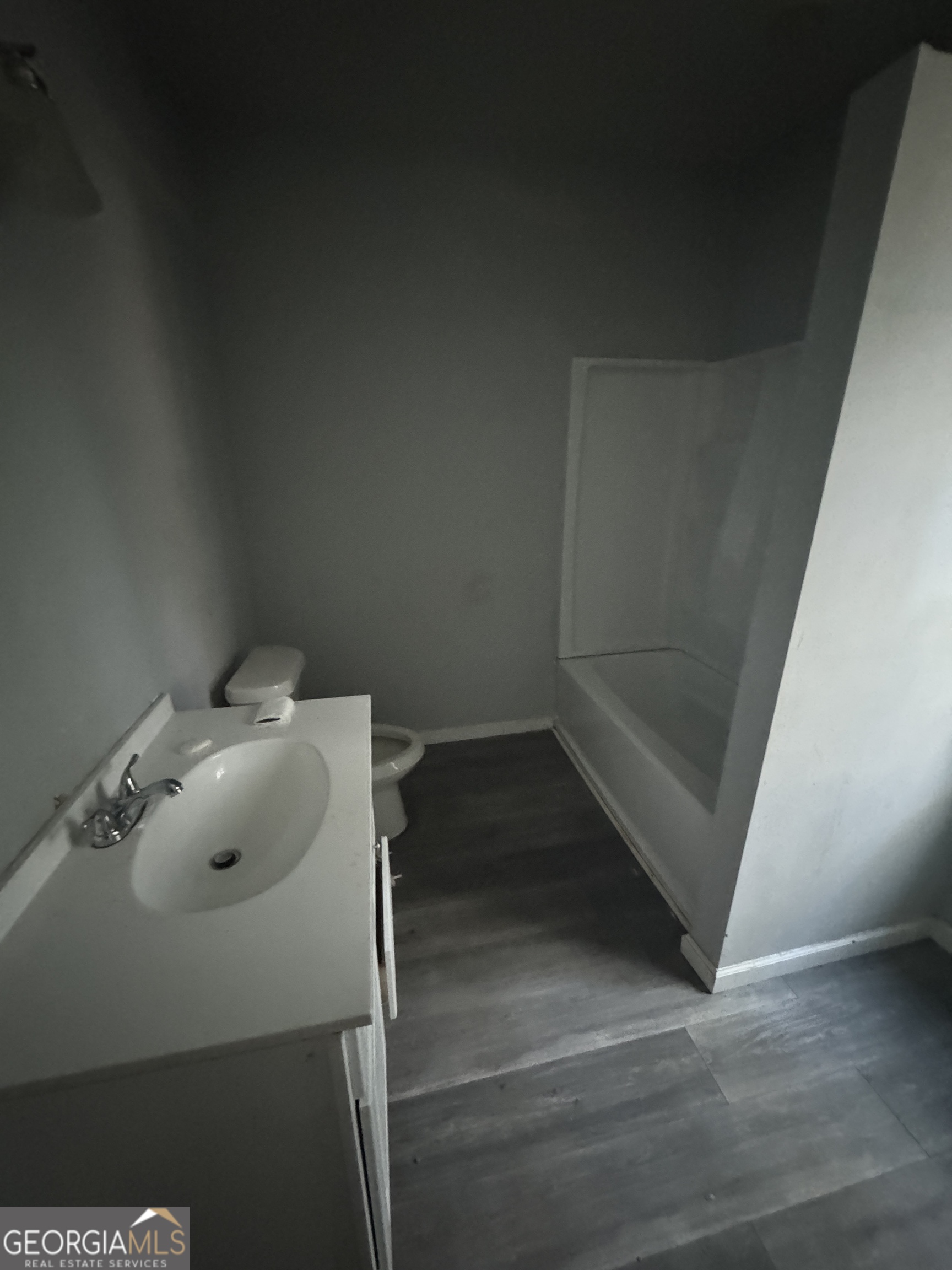 711 Highway 162 Property Photo 17