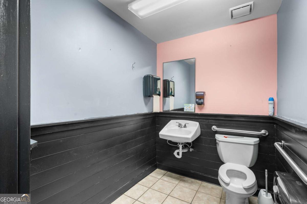 3411 Highway 53 E Property Photo 28