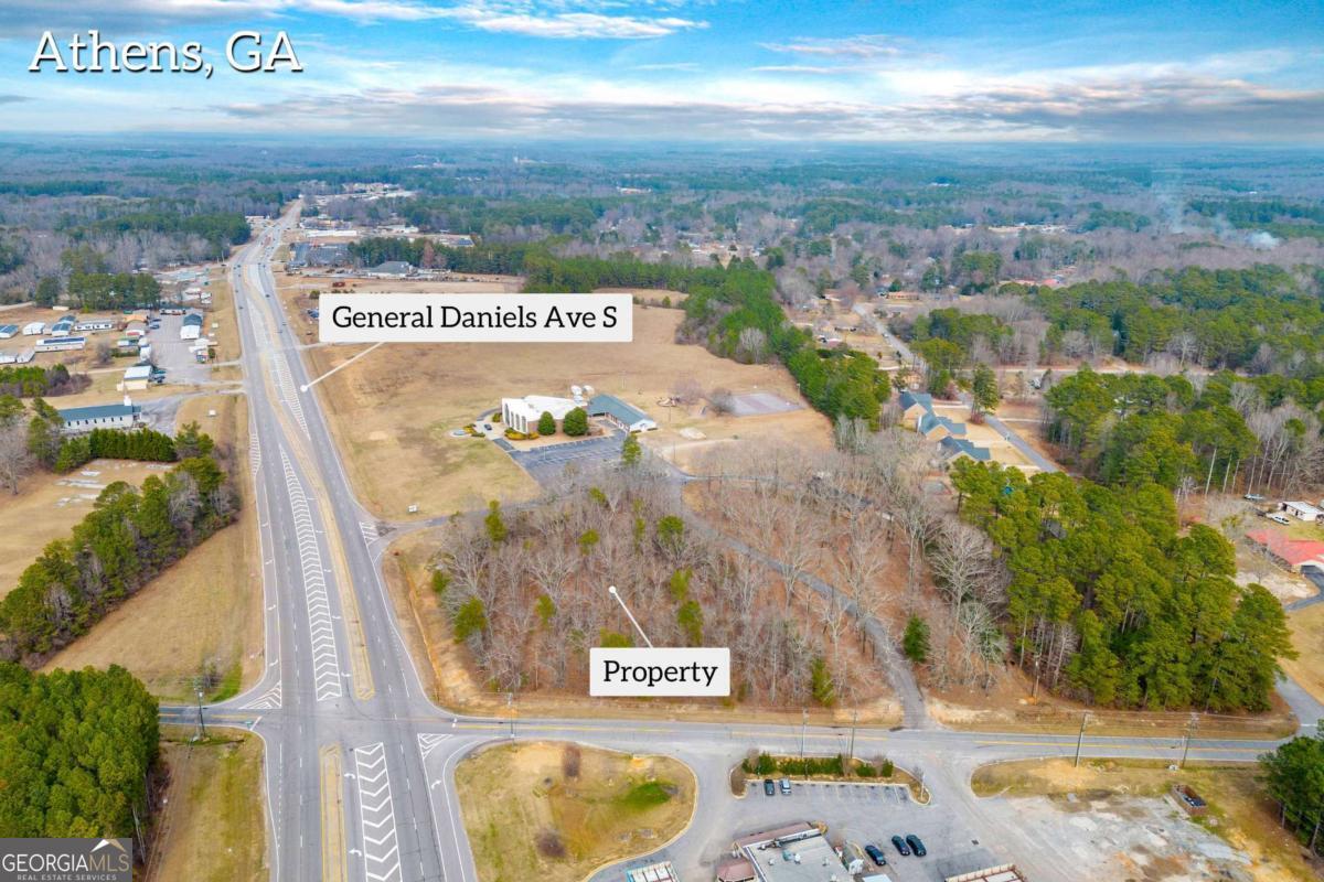 540 & 542 Harve Mathis Road Property Photo 5