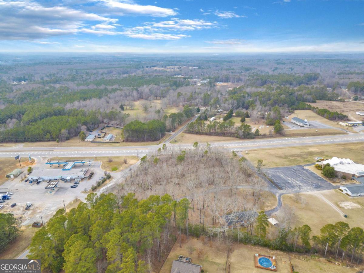 540 & 542 Harve Mathis Road Property Photo 6