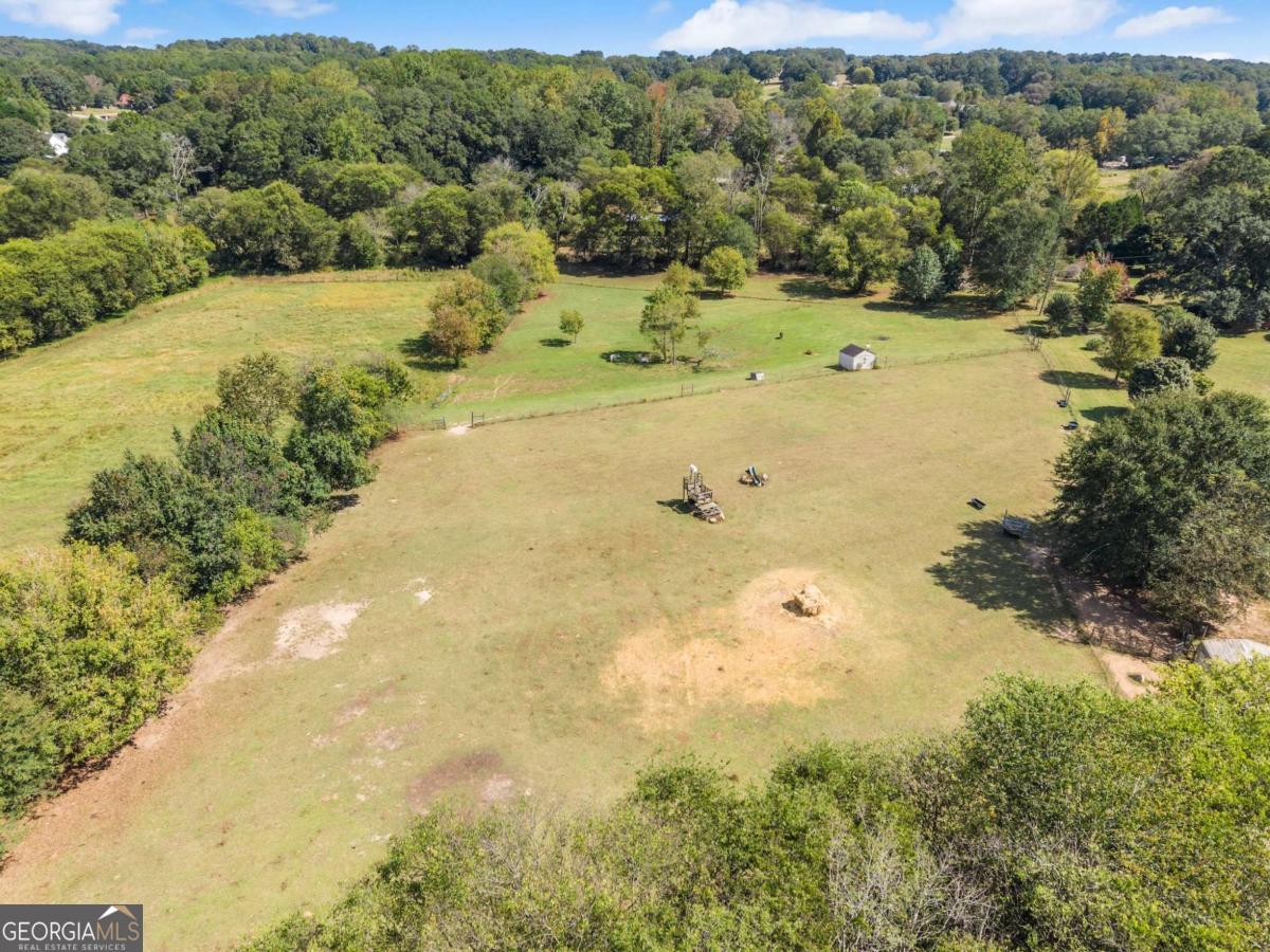 241 Bill Watkins Road Property Photo 4