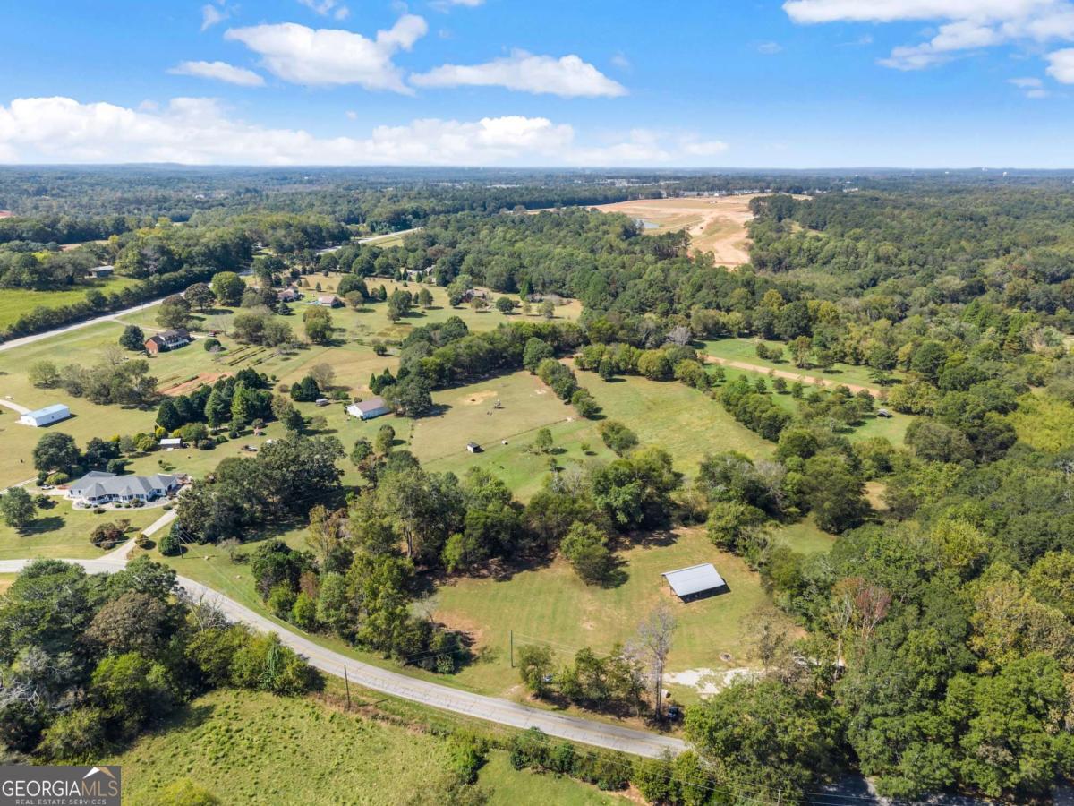 241 Bill Watkins Road Property Photo 5