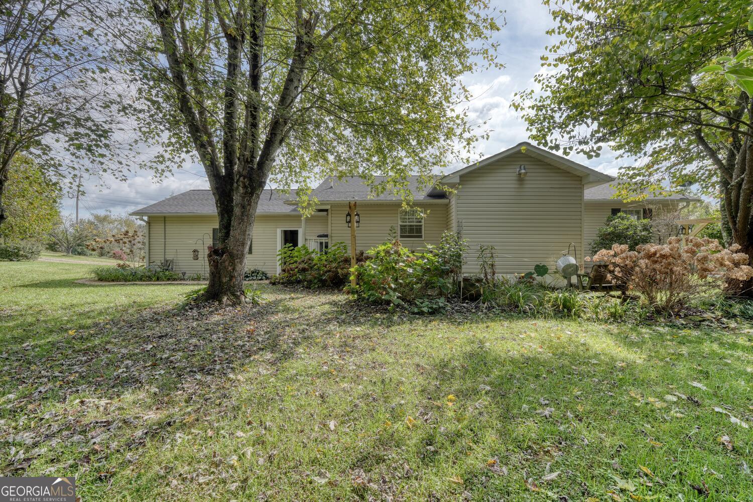 2726 Deer Run Drive Property Photo 2