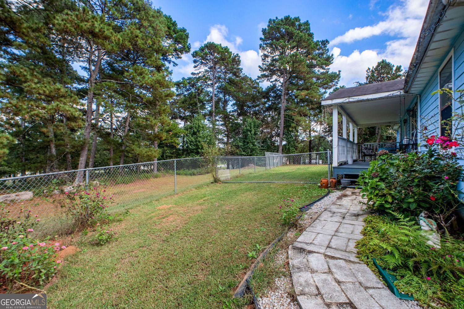 5570 Bold Springs Road Property Photo 4