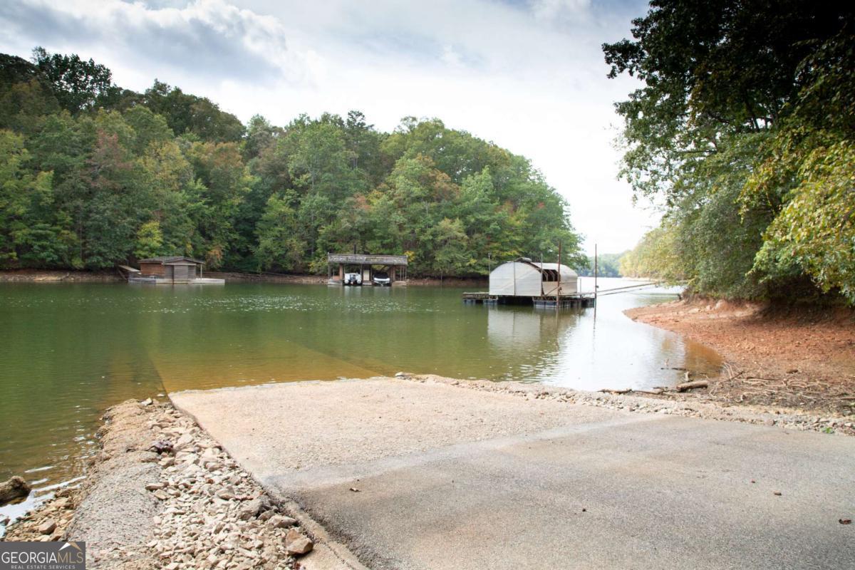 3831 Skyline Drive Property Photo 13
