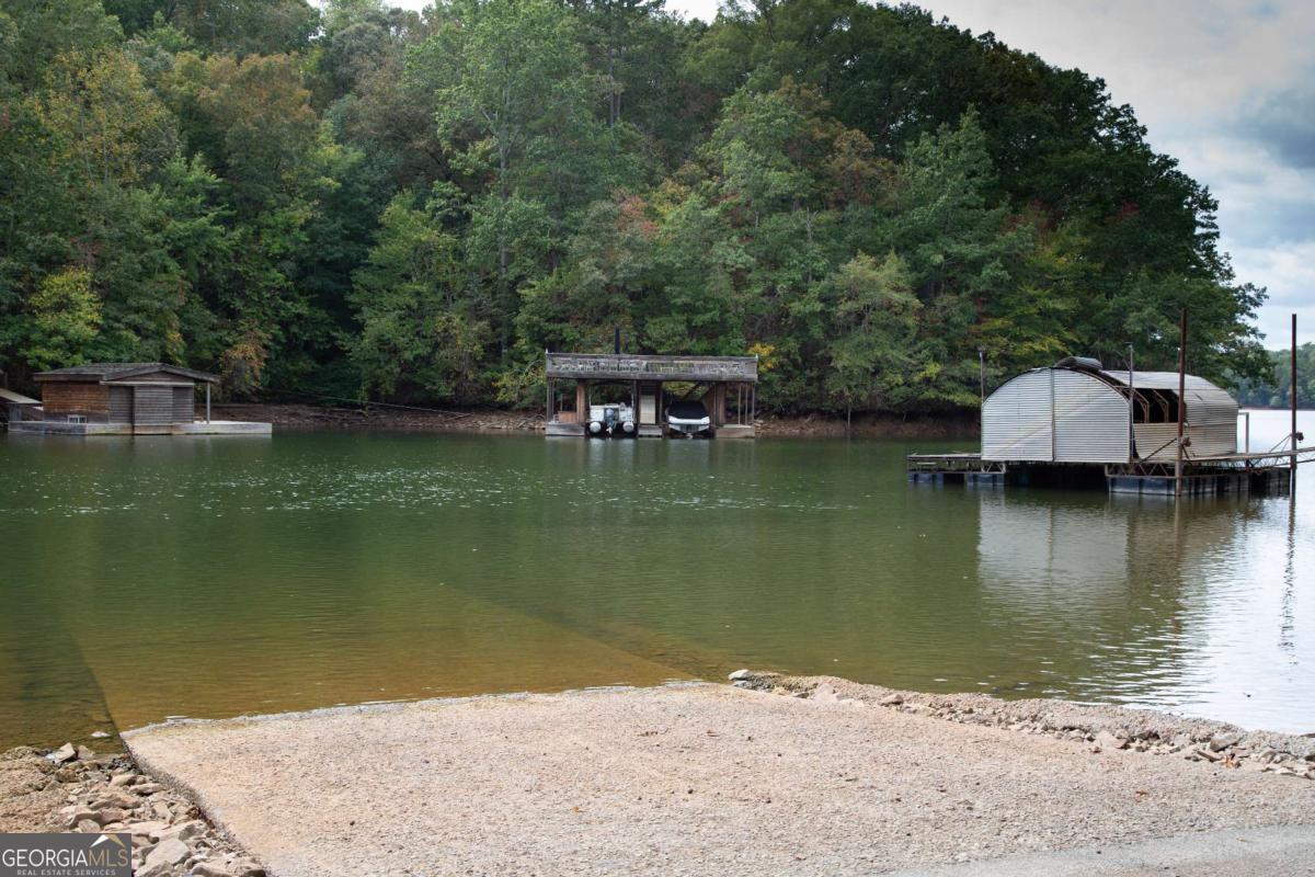 3831 Skyline Drive Property Photo 17