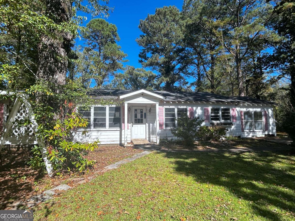 317 Lakeview Drive Property Photo 1