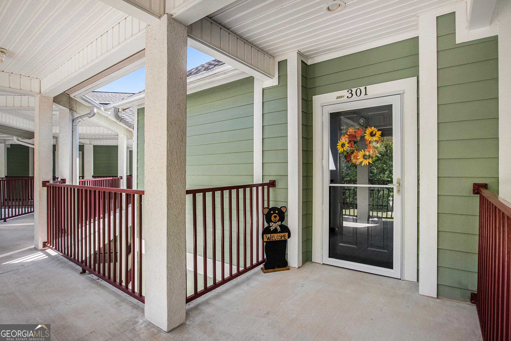 300 Banister Drive # 303 Property Photo 1