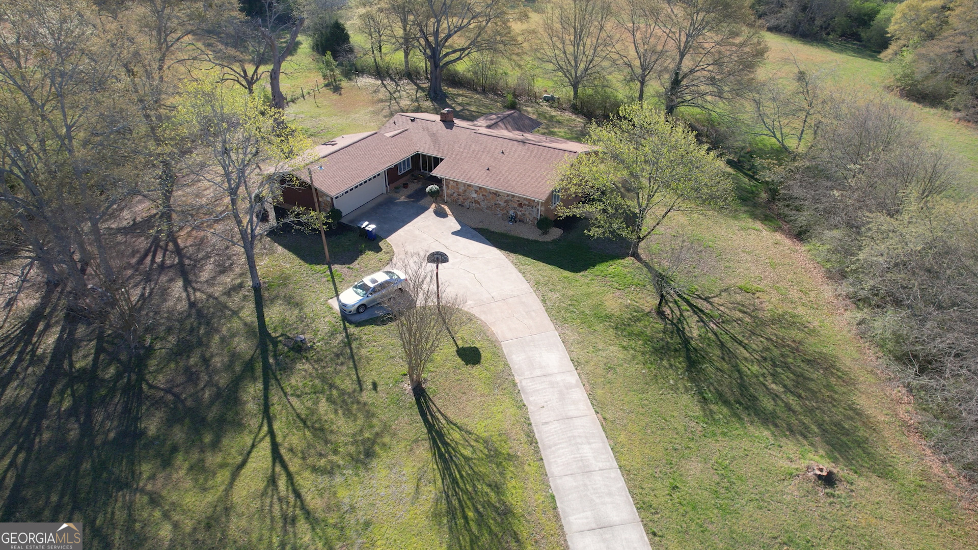 610 Loth Wages Road Property Photo 1
