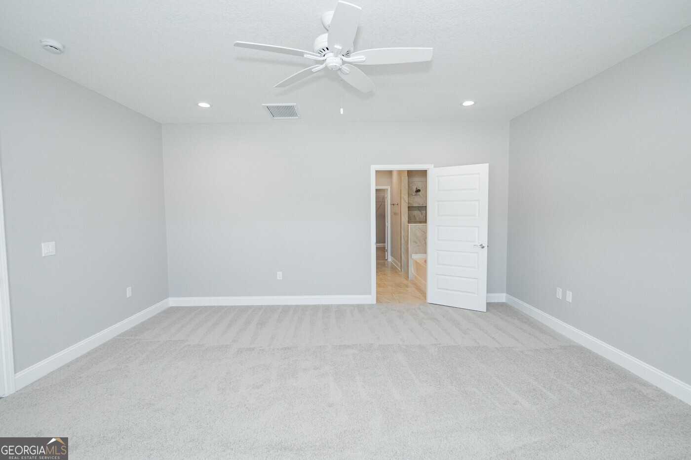 212 The Villas Way Property Photo 23