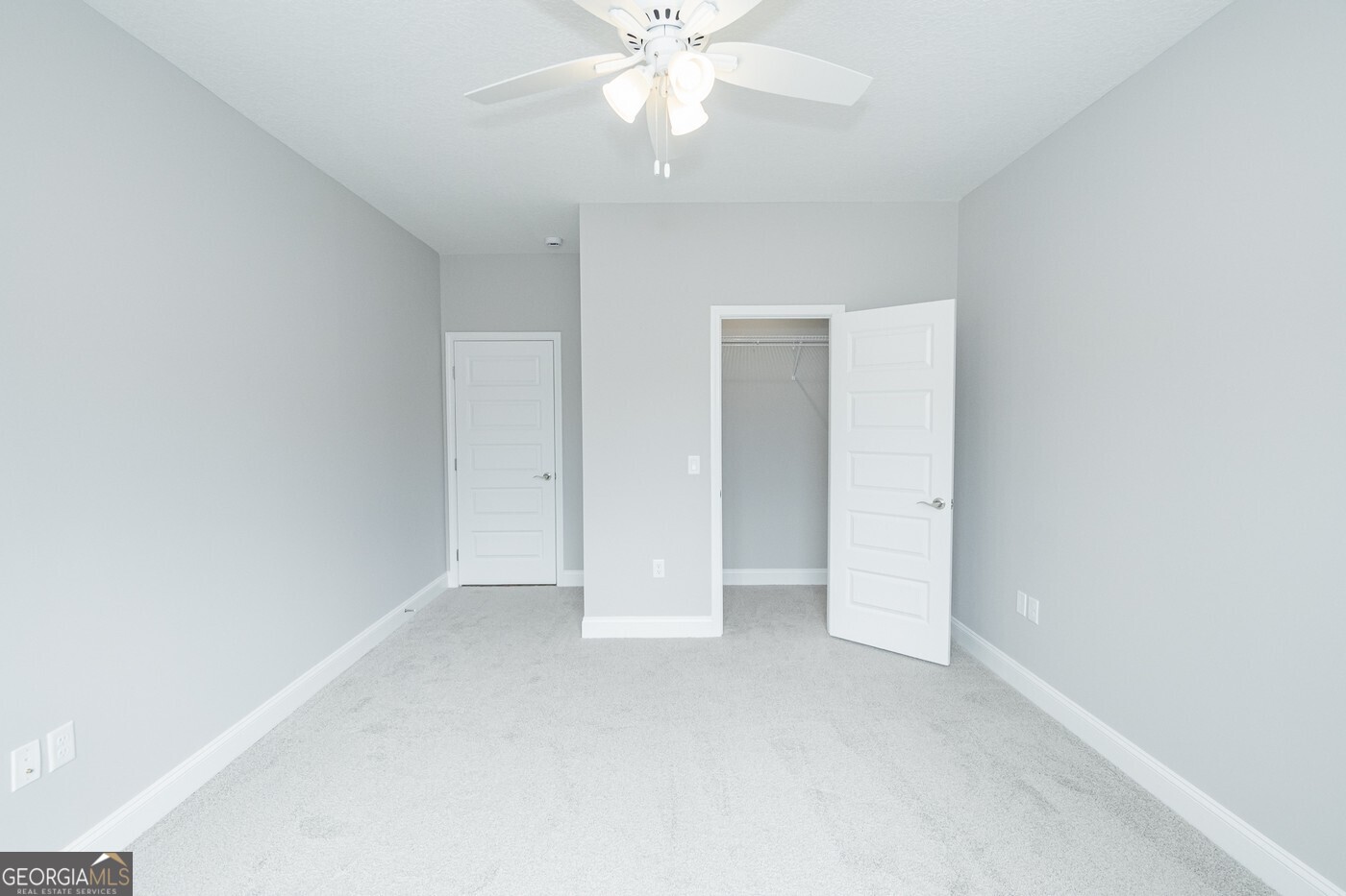 212 The Villas Way Property Photo 35
