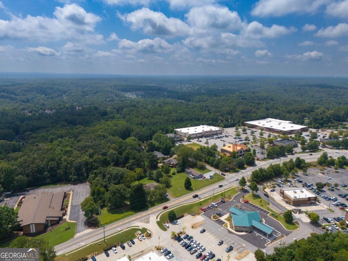 3021 Chapel Hill Road Property Photo 4
