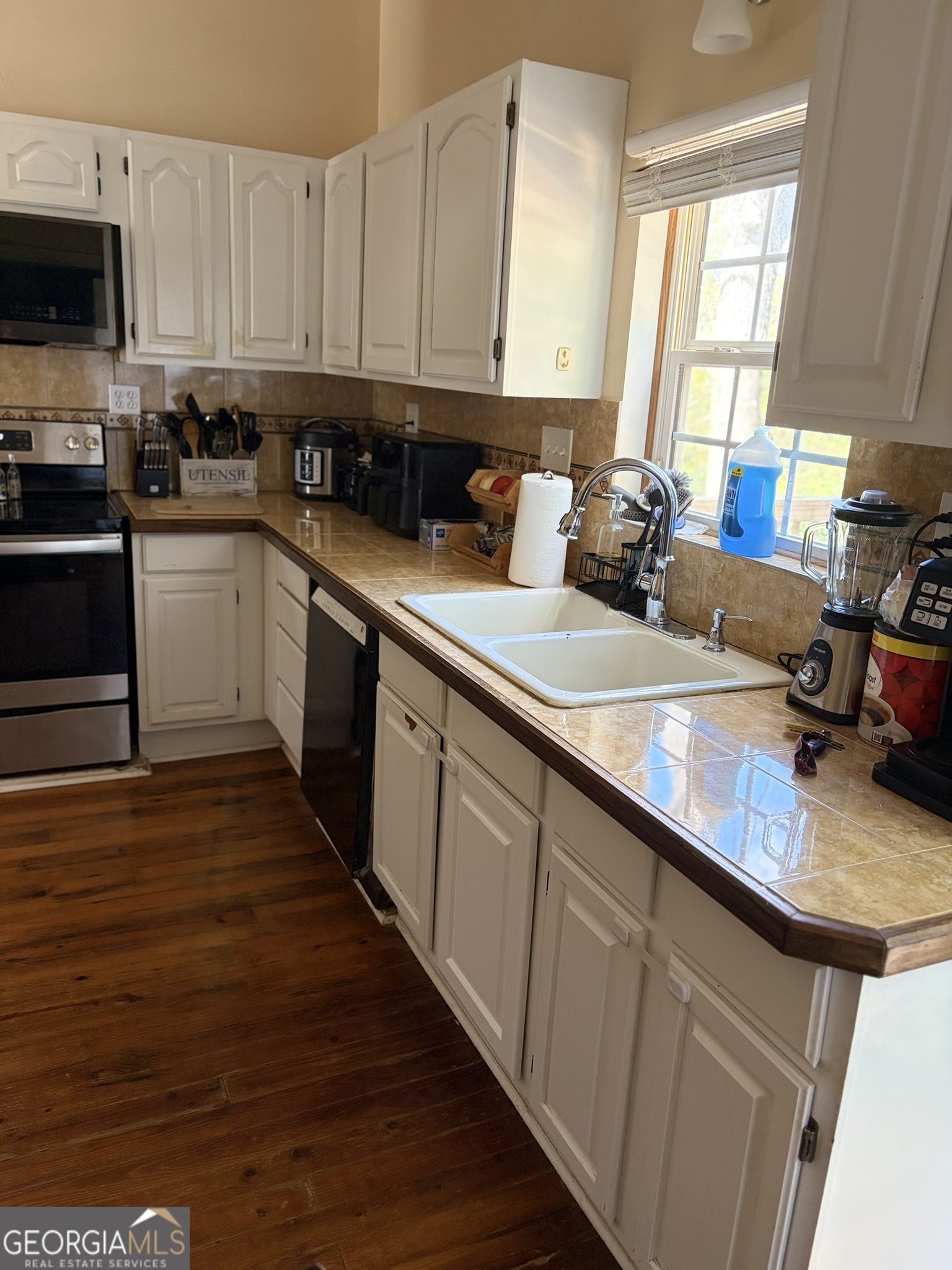 80 Baugh Street Property Photo 11