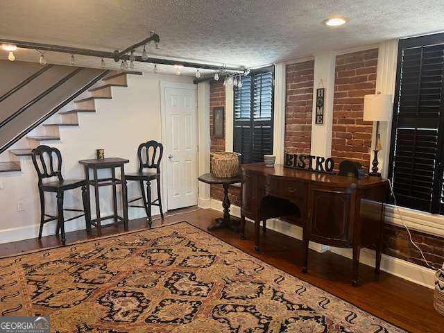 102 N Hill Street # 304 Property Photo 3