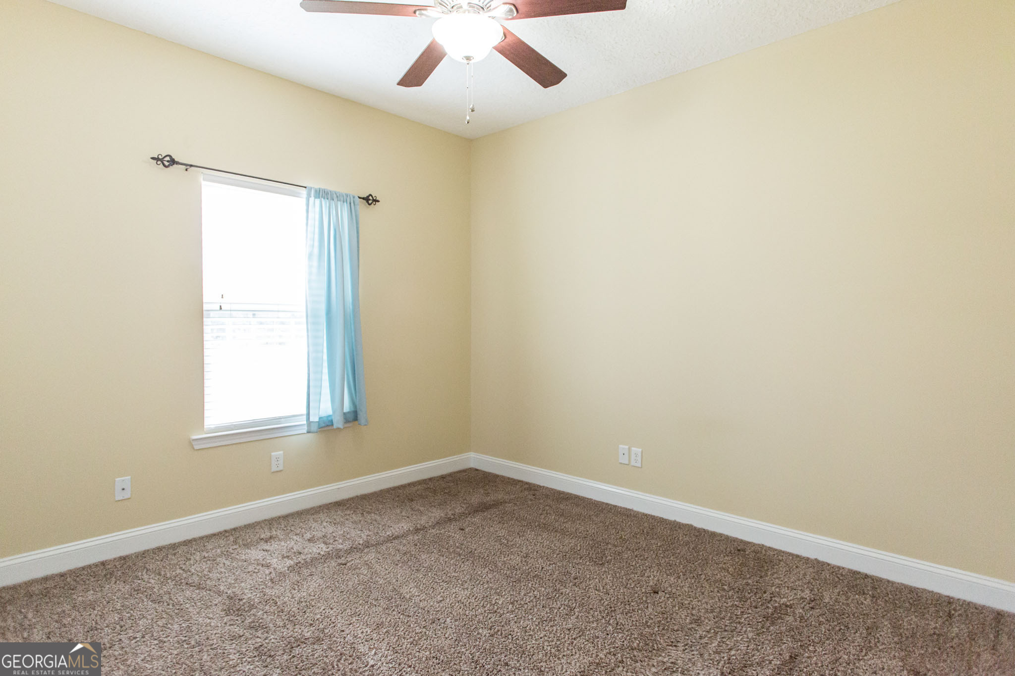 2869 Ben Street Property Photo 17