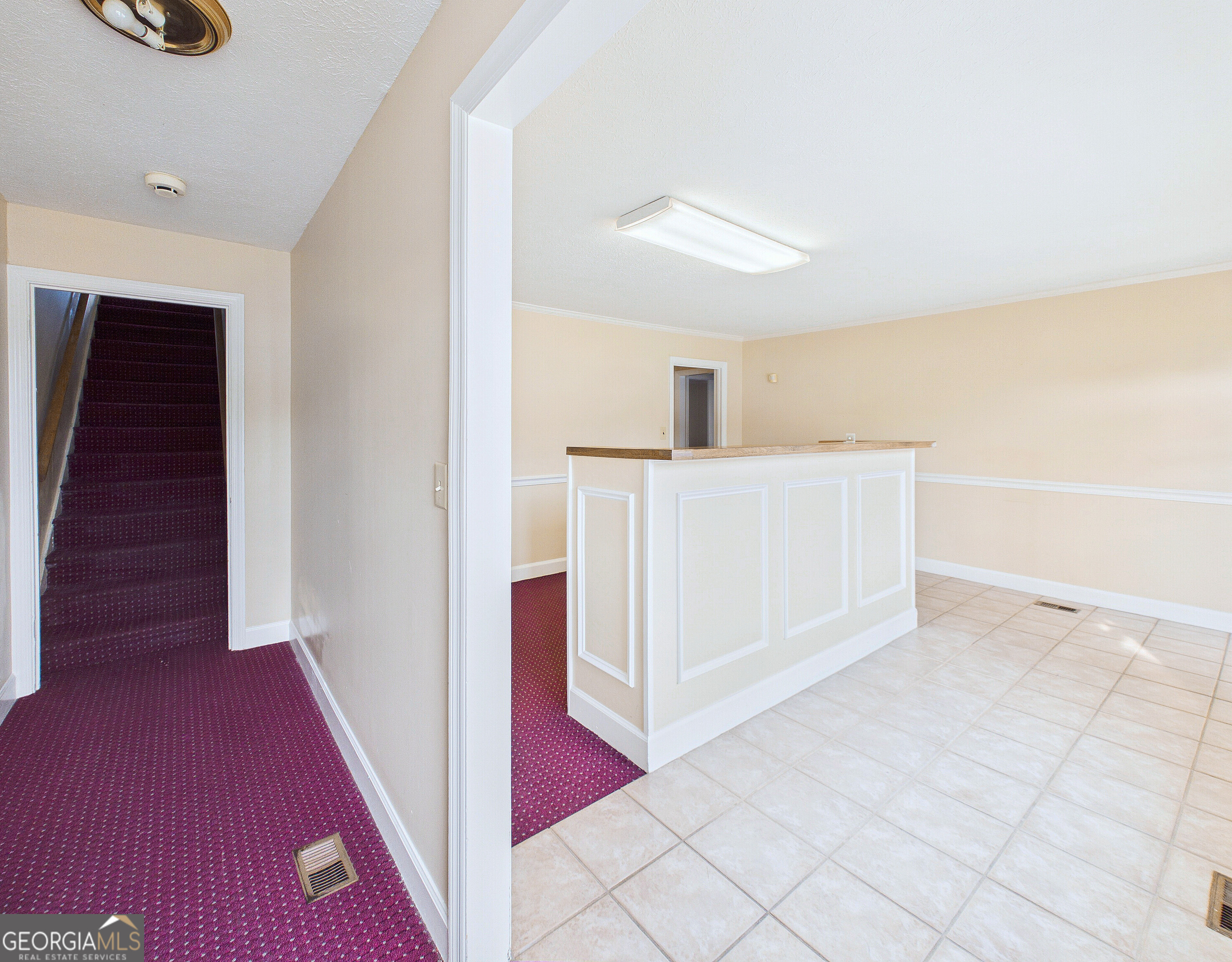 1531 N Columbia Street Property Photo 8