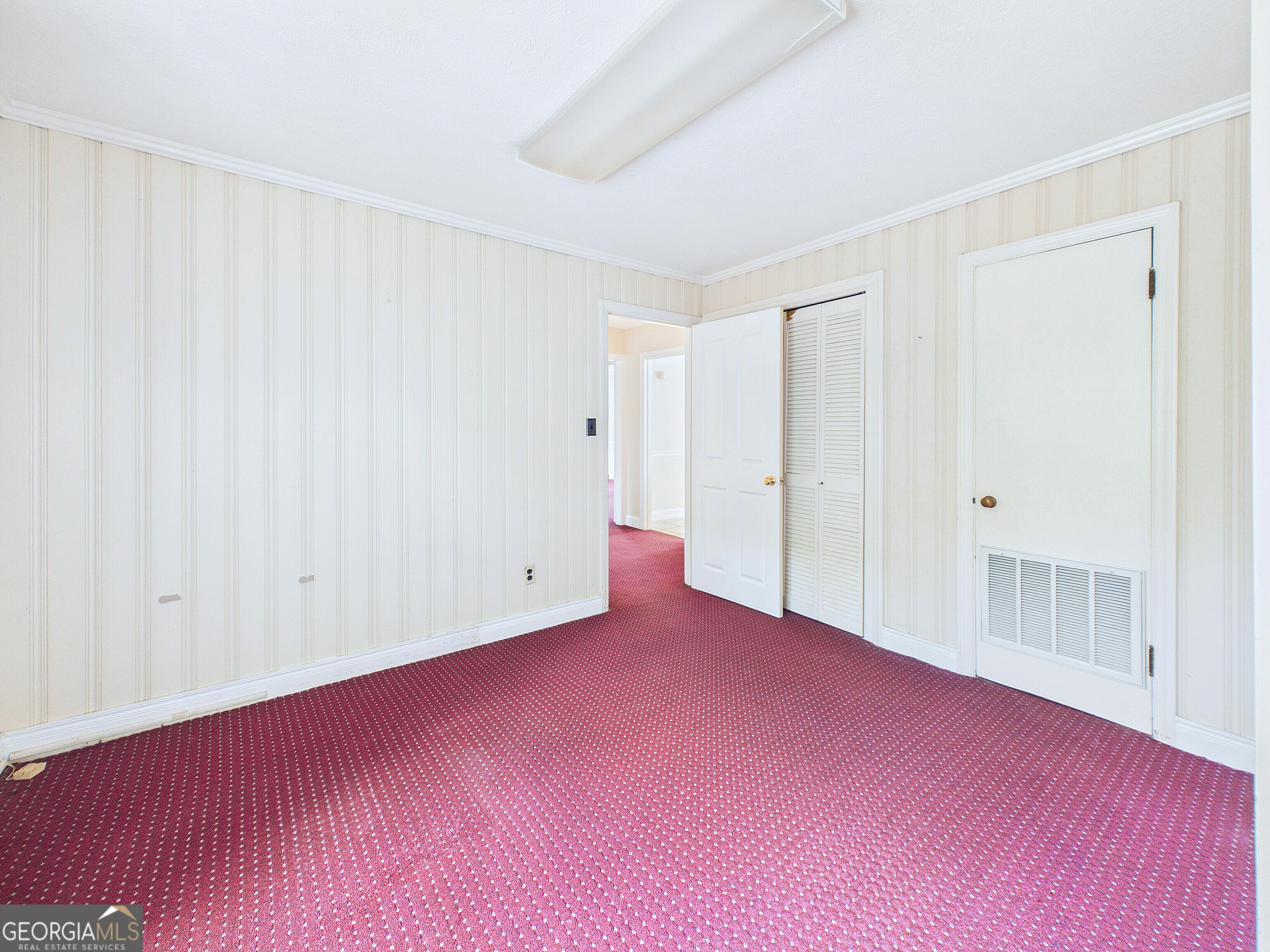 1531 N Columbia Street Property Photo 11