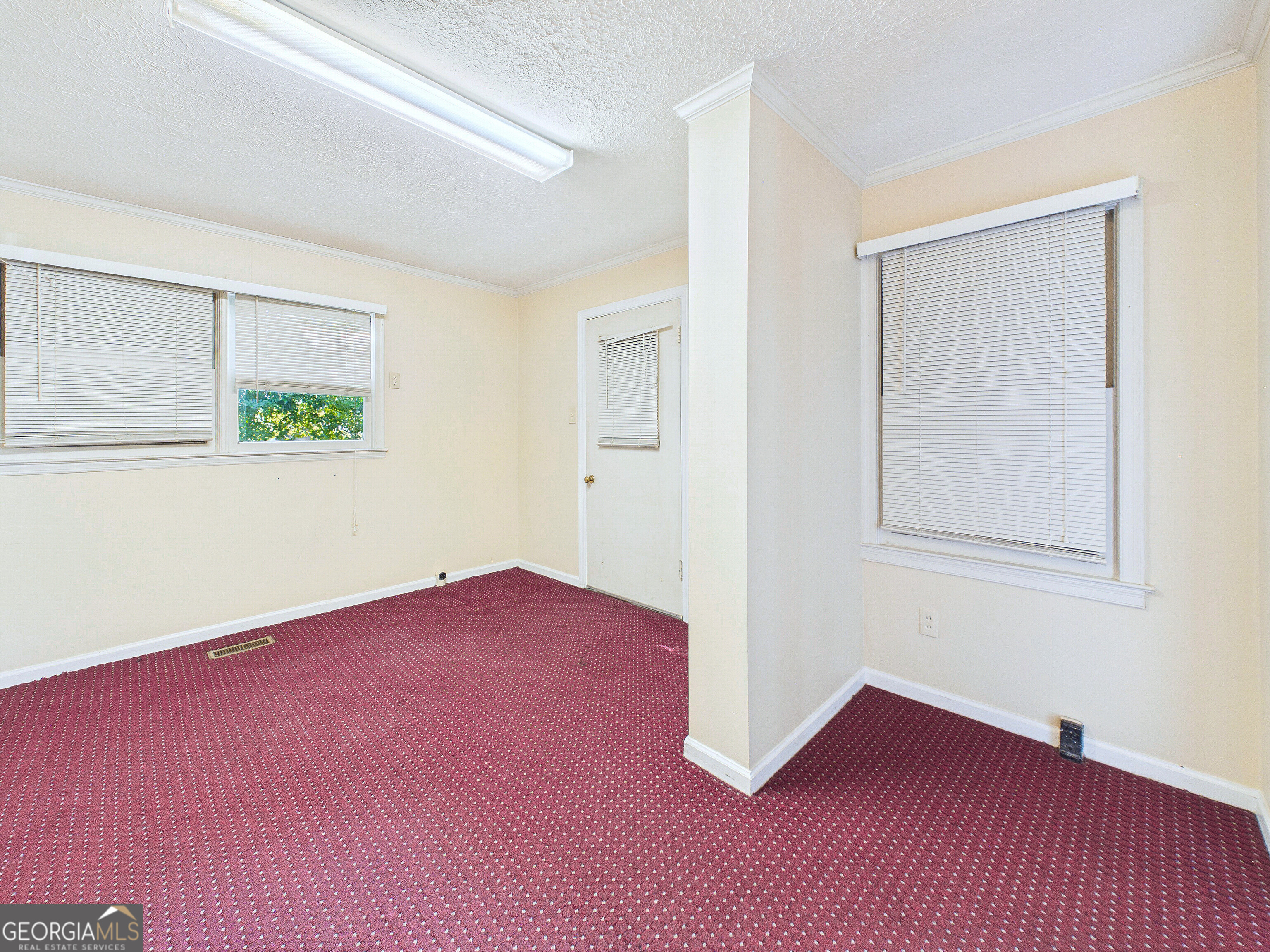1531 N Columbia Street Property Photo 17