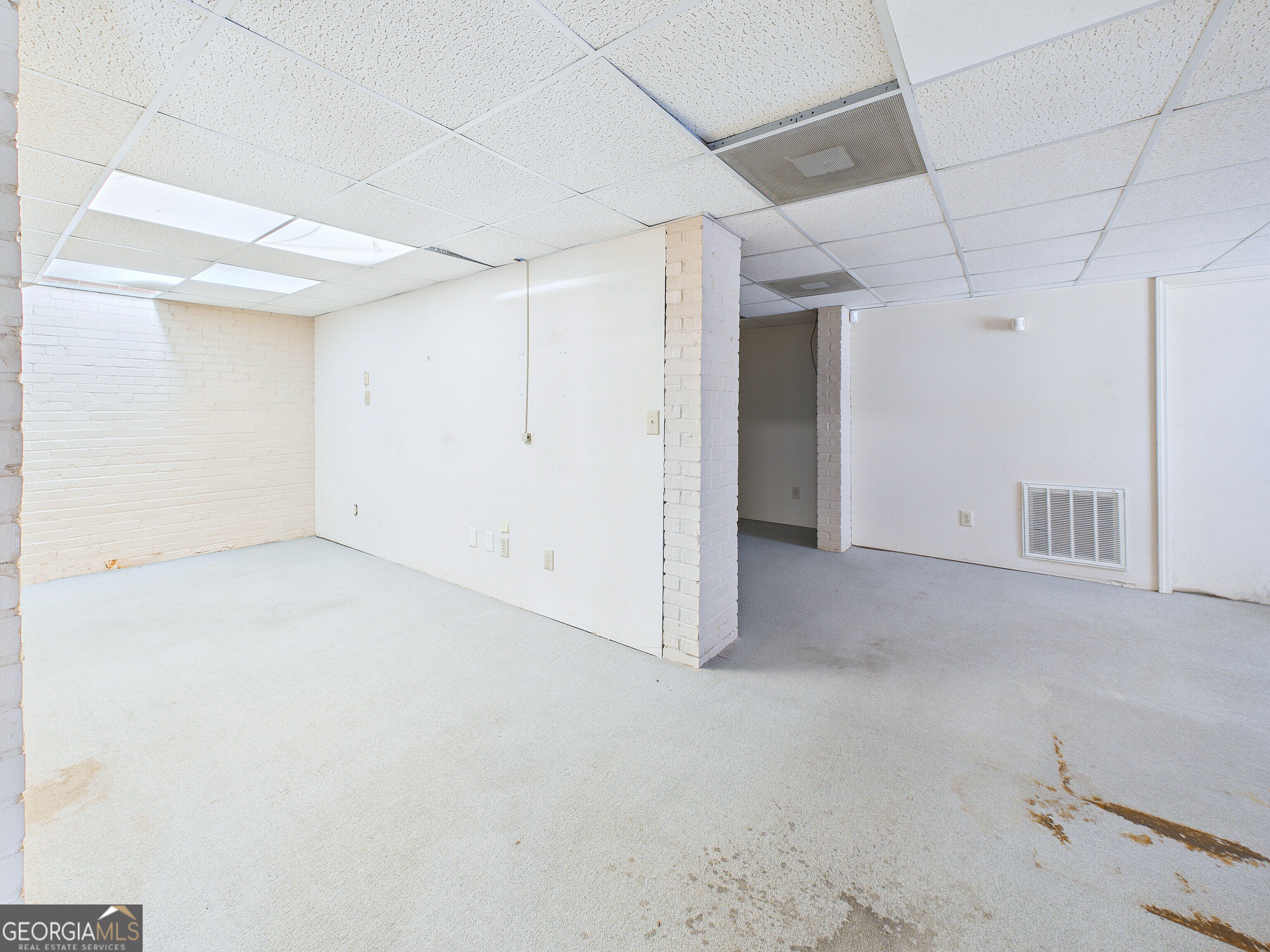 1531 N Columbia Street Property Photo 24