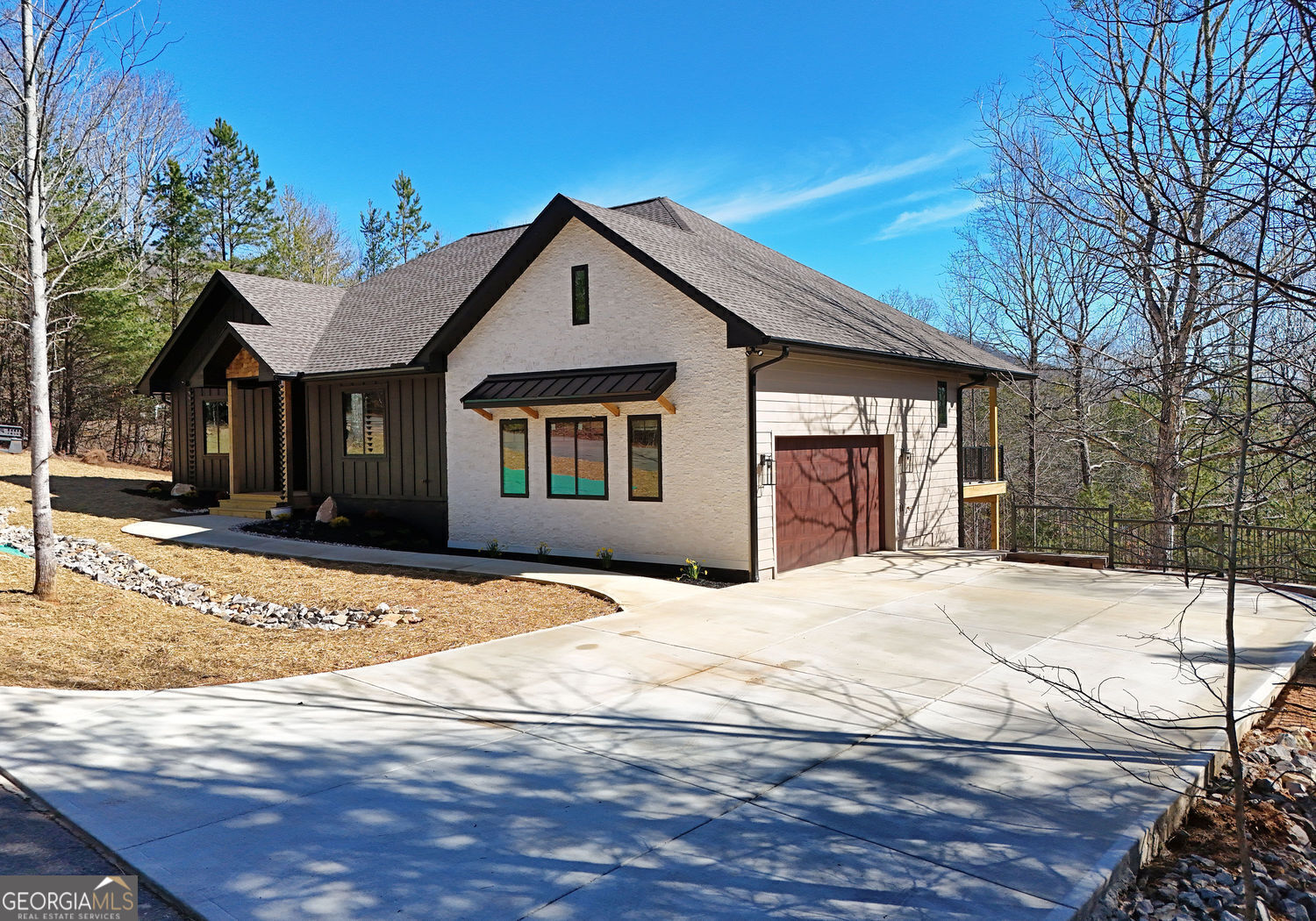 2408 Standing Meadows Drive Property Photo 6