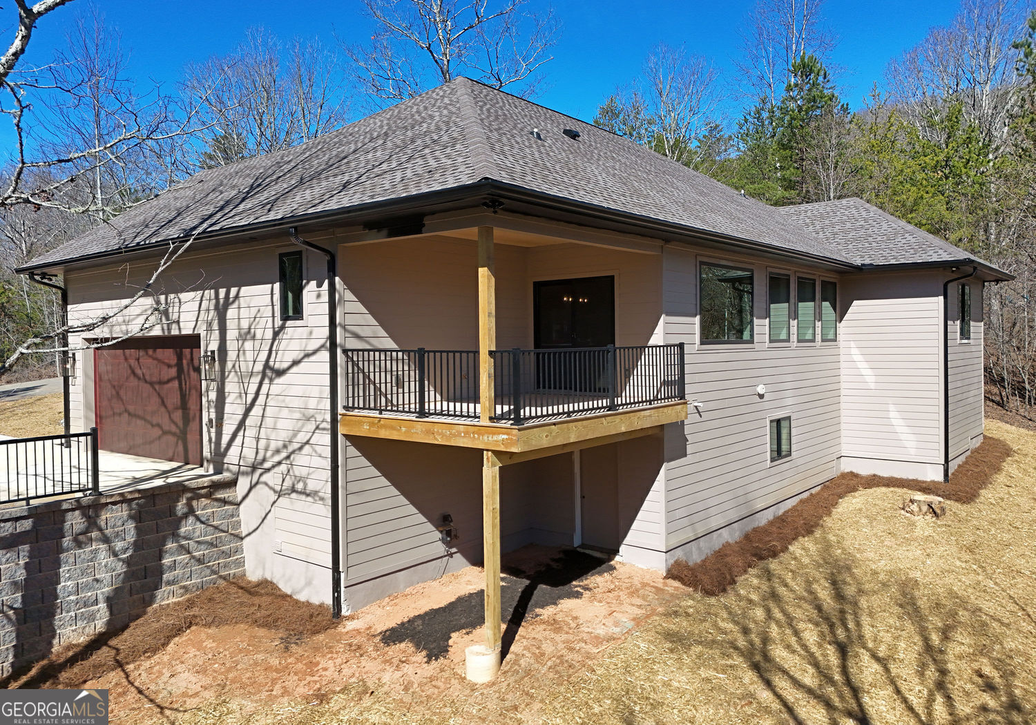 2408 Standing Meadows Drive Property Photo 14
