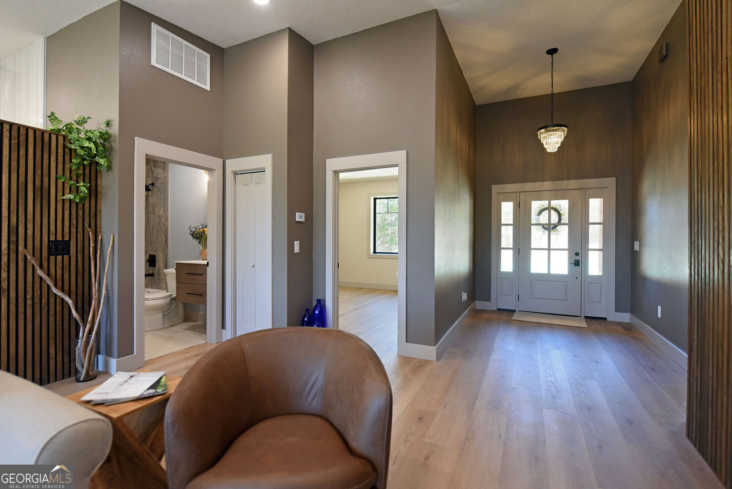 2408 Standing Meadows Drive Property Photo 17
