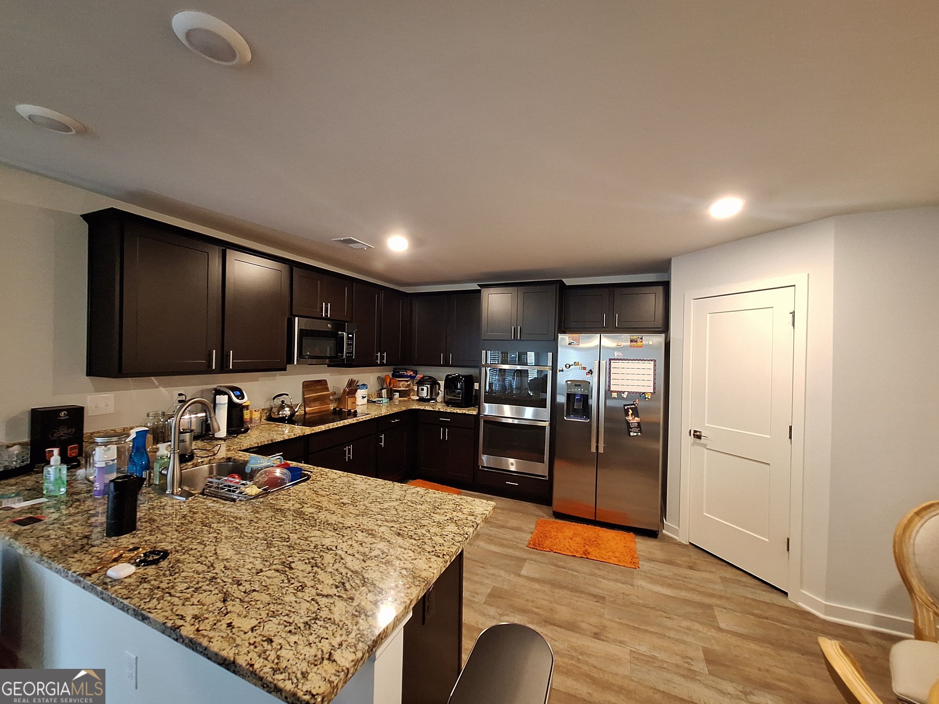 1105 Laflor Way Property Photo 4